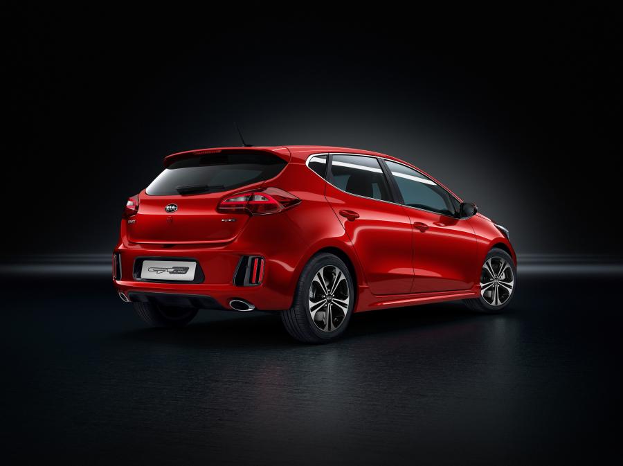  Kia ceed GT Line 2015 года  (фото 2 из 3)